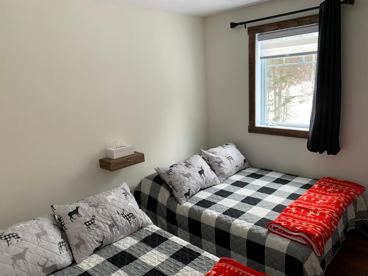Condo Mont-Édouard 2 LʼAnse-Saint-Jean Extérieur photo